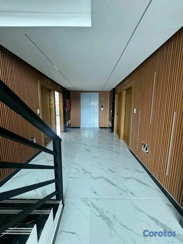 apartamentos - SE VENDE HERMOSO Y ESPACIOSO PRIMER NIVEL EN AVE. HISPANOAMERICANA, SANTIAGO 10
