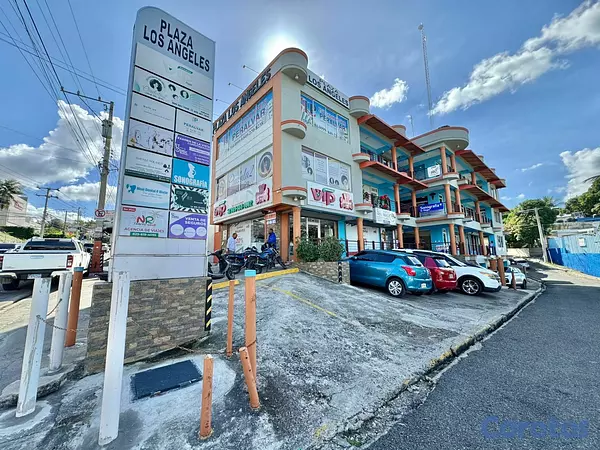 oficinas y locales comerciales - Local Comercial en Alquiler Los Peralejos, Avenida 3