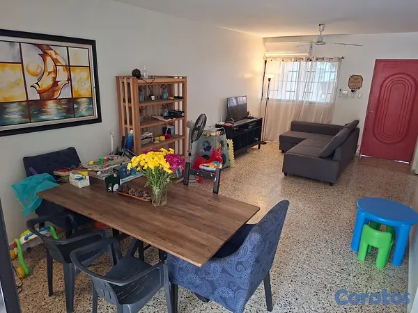casas - Vendo Casa en el Residencial Puerta de Hierro, Santo Domingo  8