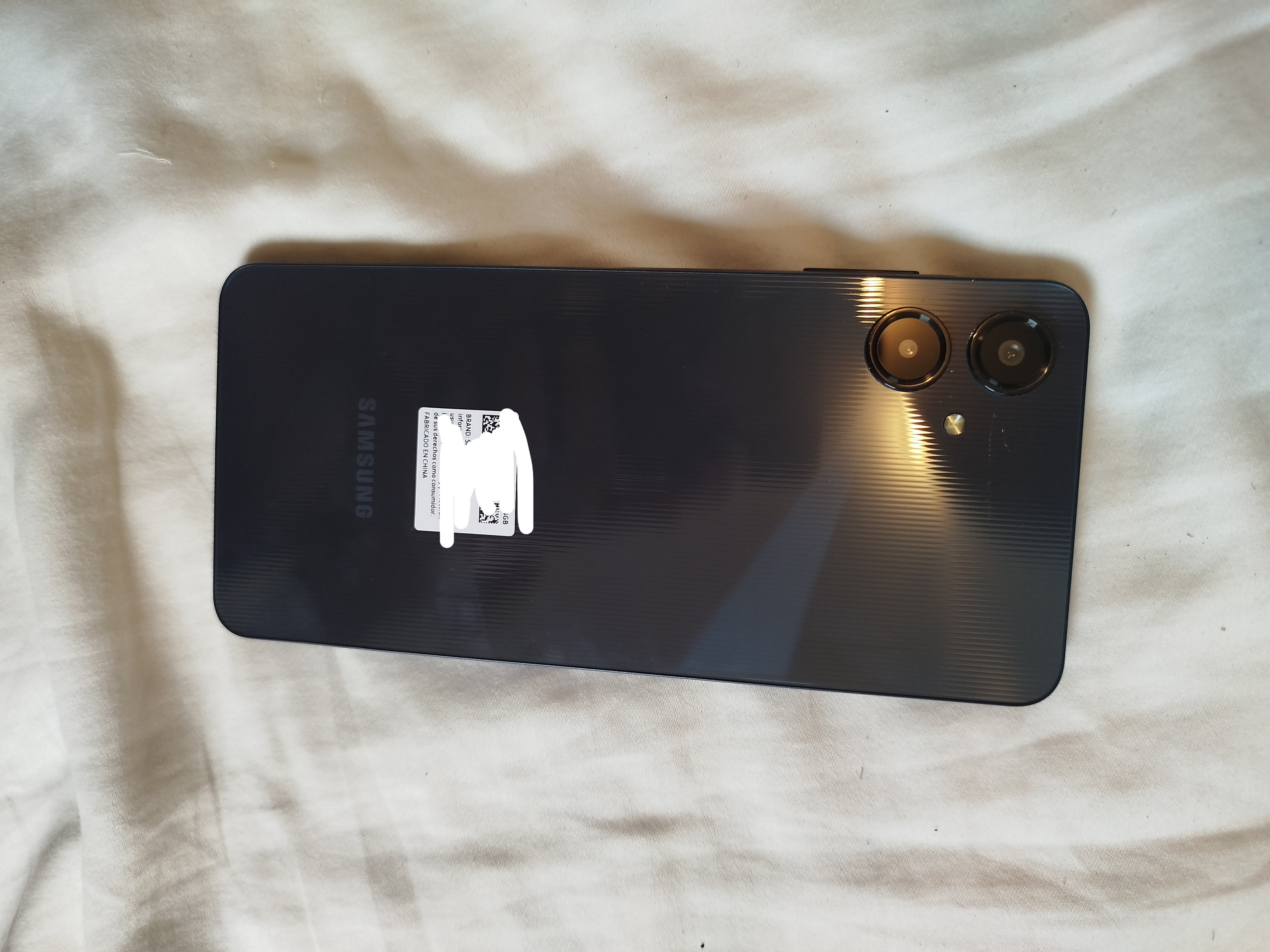 celulares y tabletas - vendo Samsung galaxy A06 de 64g desbloqueado para todas las compñías,  0