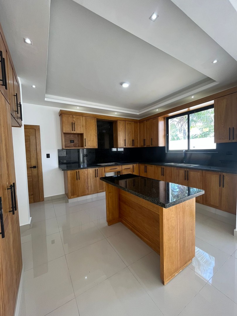 casas - Preciosa Casa Recien Construida en Proyecto Cerrado  5