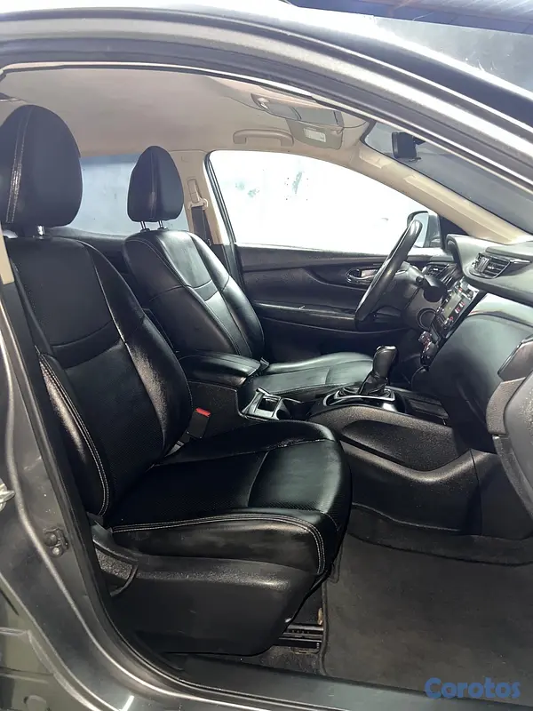 jeepetas y camionetas - Nissan Rogue SV Sport 2017 3