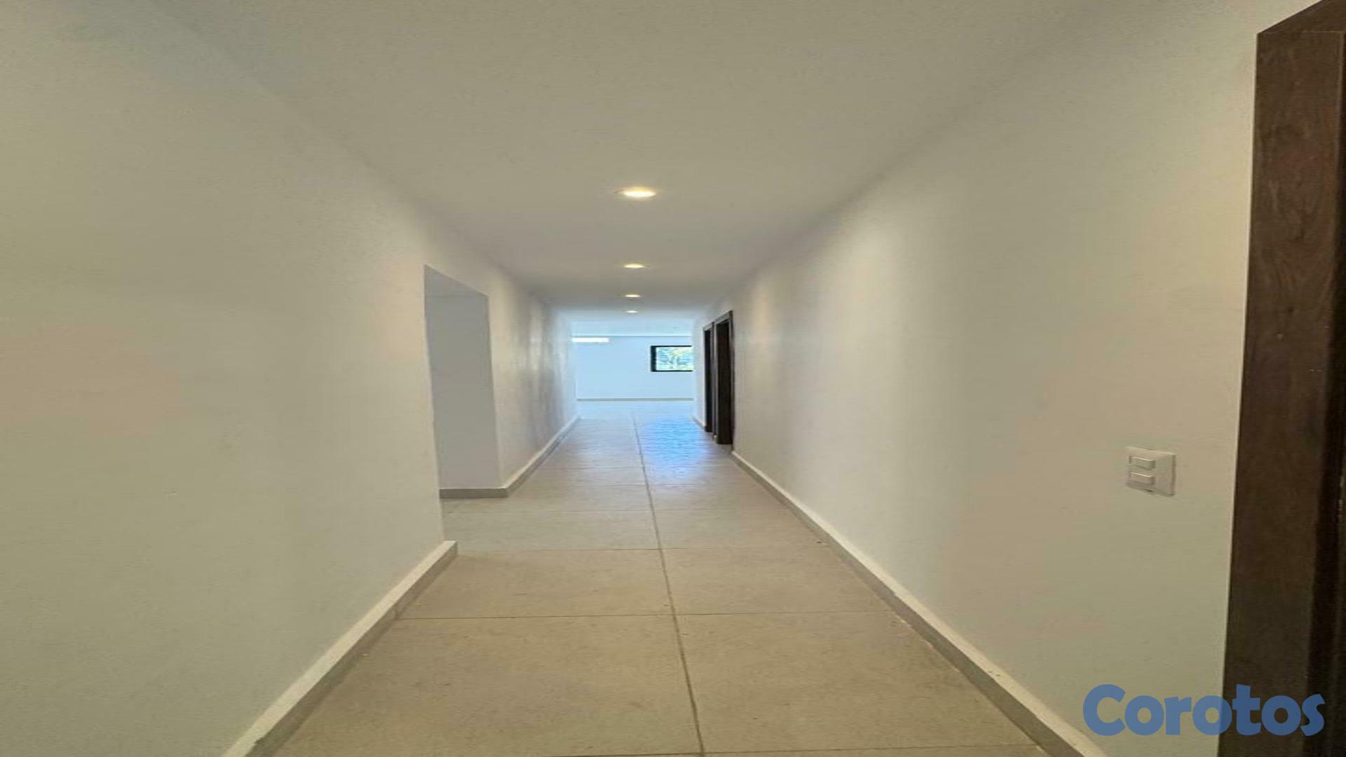 oficinas y locales comerciales - Alquiler local ideal para oficinas en La Julia 2