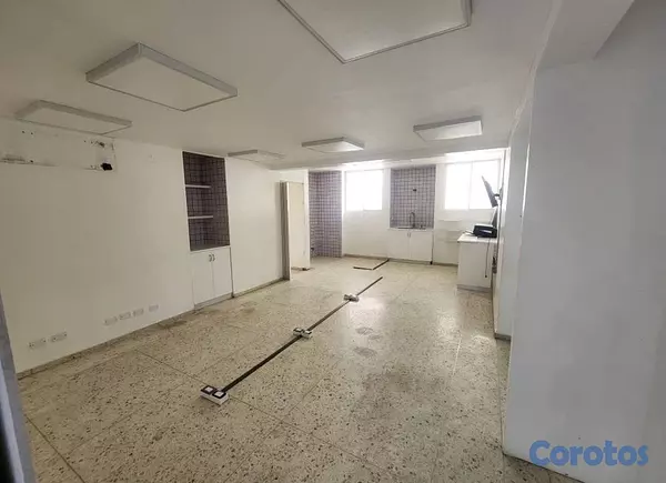 oficinas y locales comerciales - CASA COMERCIAL PRIMER NIVEL 5