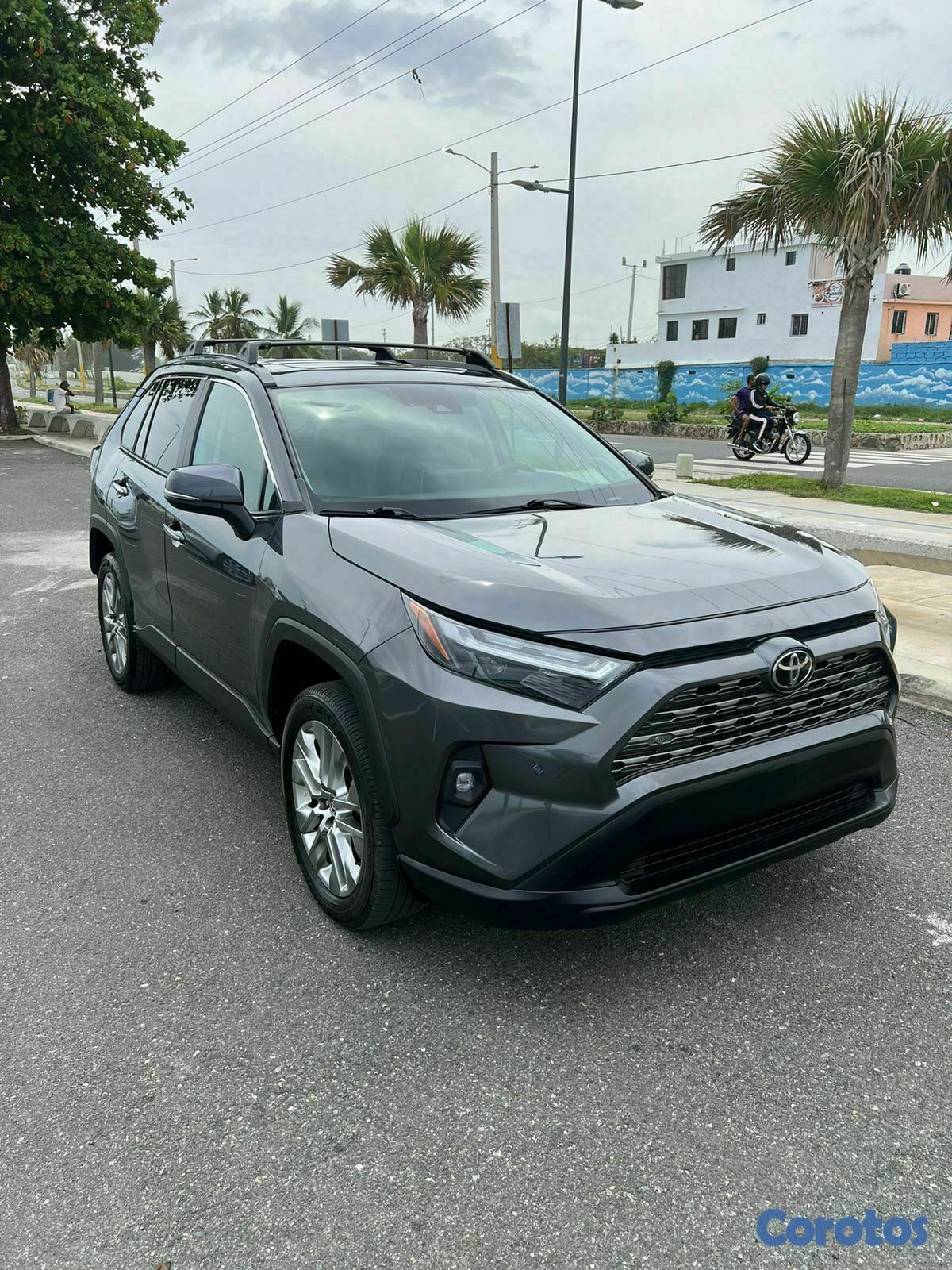 jeepetas y camionetas - Toyota Rav4 Limited AWD año 2022 5