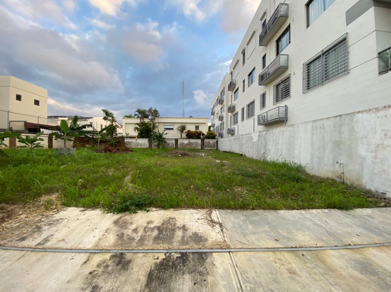 solares y terrenos - Vendo o alquilo solar en la castellana 521 metros  2