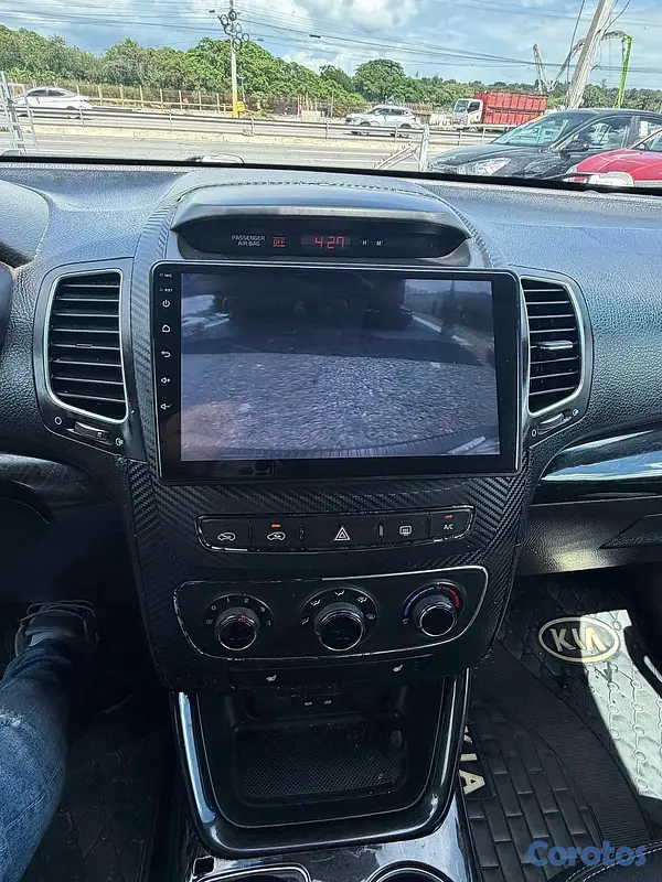 jeepetas y camionetas - Kia Sorento 2014 12