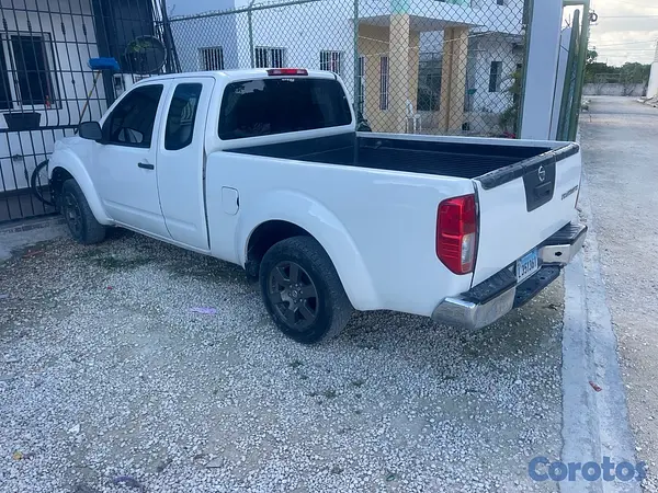jeepetas y camionetas - camioneta Nizan Frontier 2