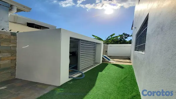 casas - MODERNA Y AMPLIA CASA EN VENTA- SANTIAGO DE LOS CABALLEROS. 7
