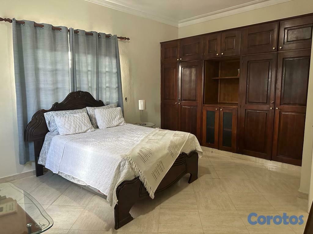 casas - VENDO SUPER CASA DE 3 NIV. EN ARROYO HONDO III, CON TERMINACIONES DE PRIMERA, 4  4