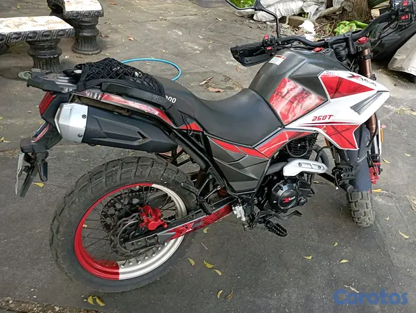 motores y pasolas - Motocicleta x1000
Año 2022 3