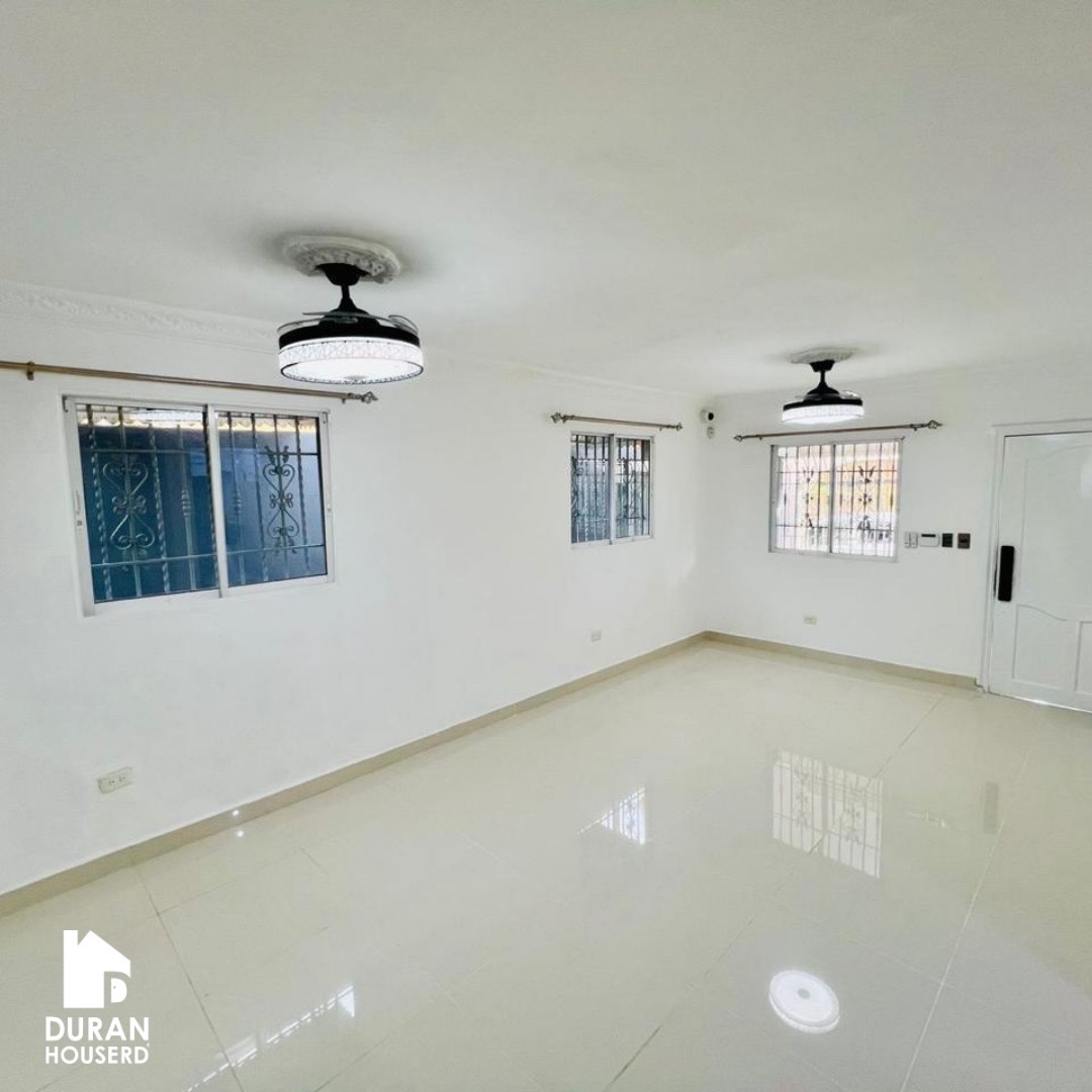 casas - venta de casa en la charles de Gaulle santo Domingo este  1