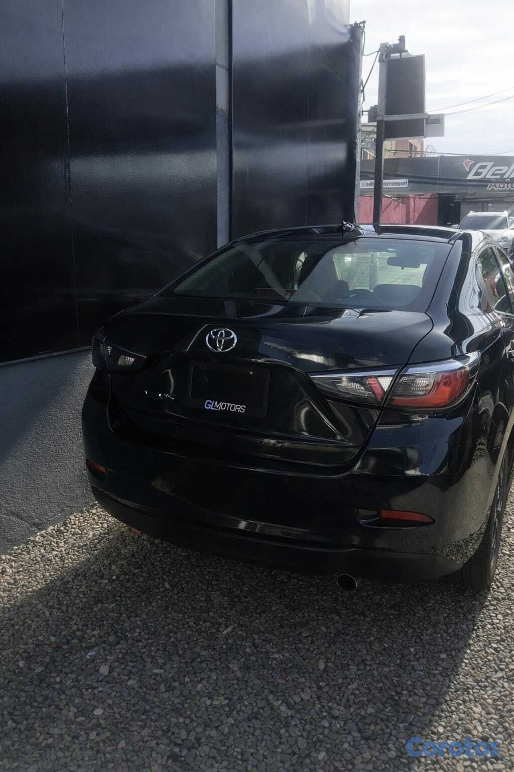 carros - Toyota yaris 2019 3