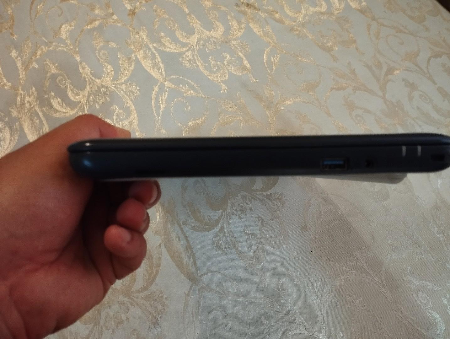computadoras y laptops - Asus Chromebook C202SA-YS01 11.6" (Intel Celeron 2GB, 16GB eMMC, Dark Blue) 5
