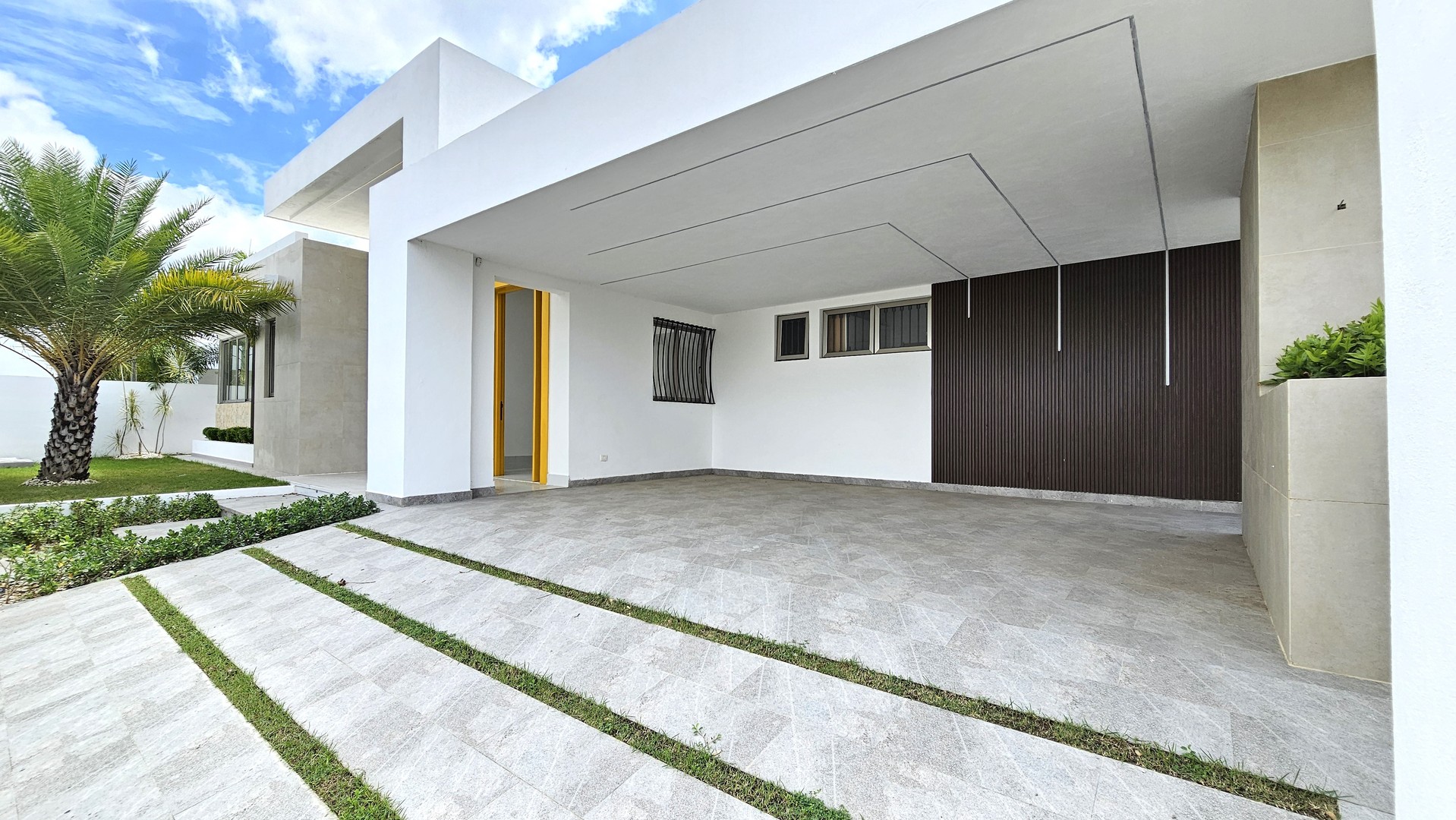 casas - Casa de 240 M2 y 367 M2 de Solar, 3 Habitaciones, 3.5 Baños, Jacuzzi, Terraza.