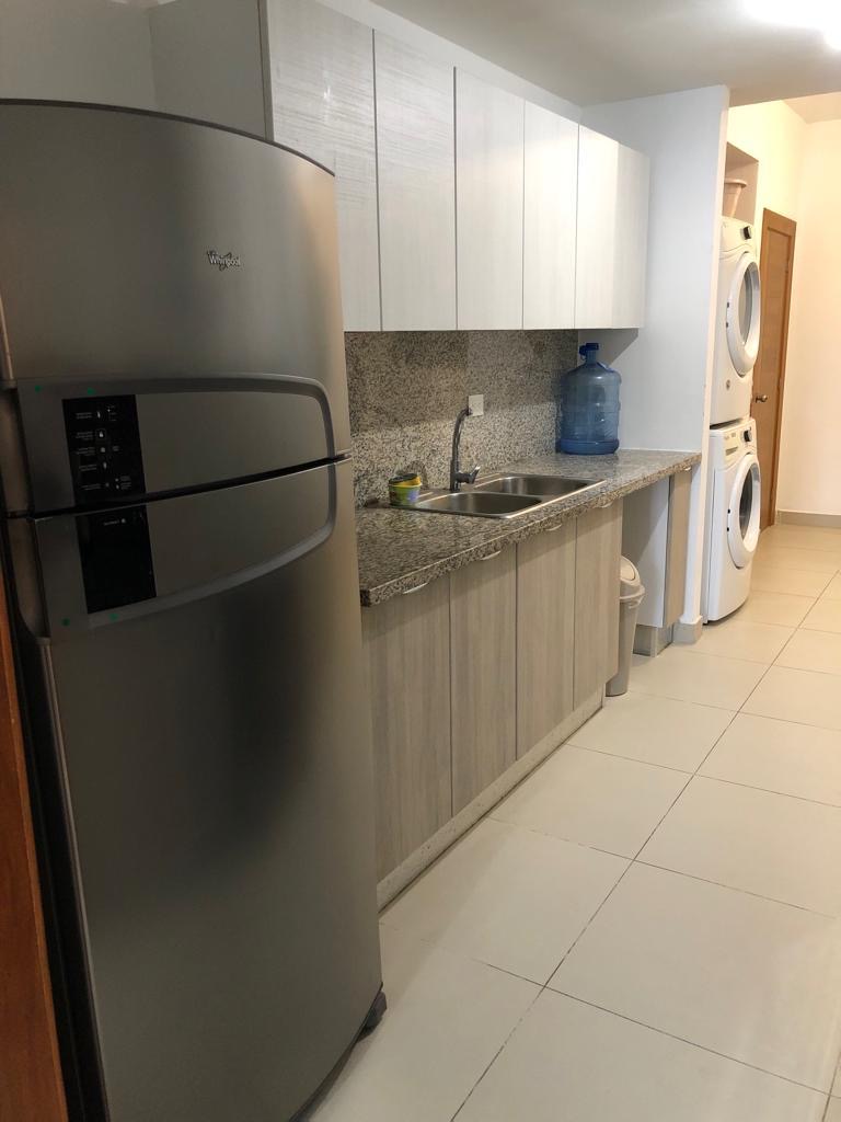 habitaciones y viviendas compartidas - Alquiler de habitacion en Gazcue , solo para estudiantes  2