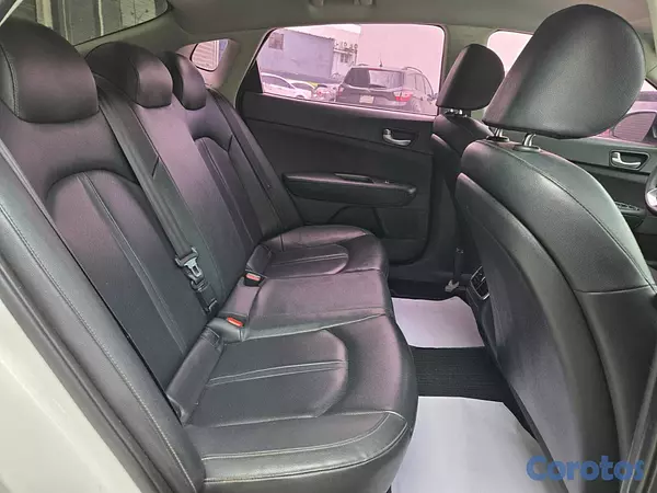 carros - KIA K5 2019 BLANCO  9