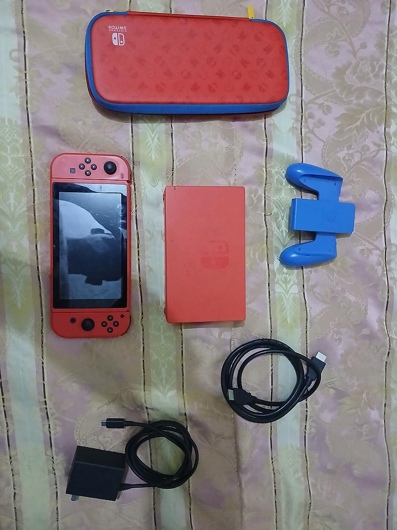 consolas y videojuegos - Nintendo switch de edición especial Mario 