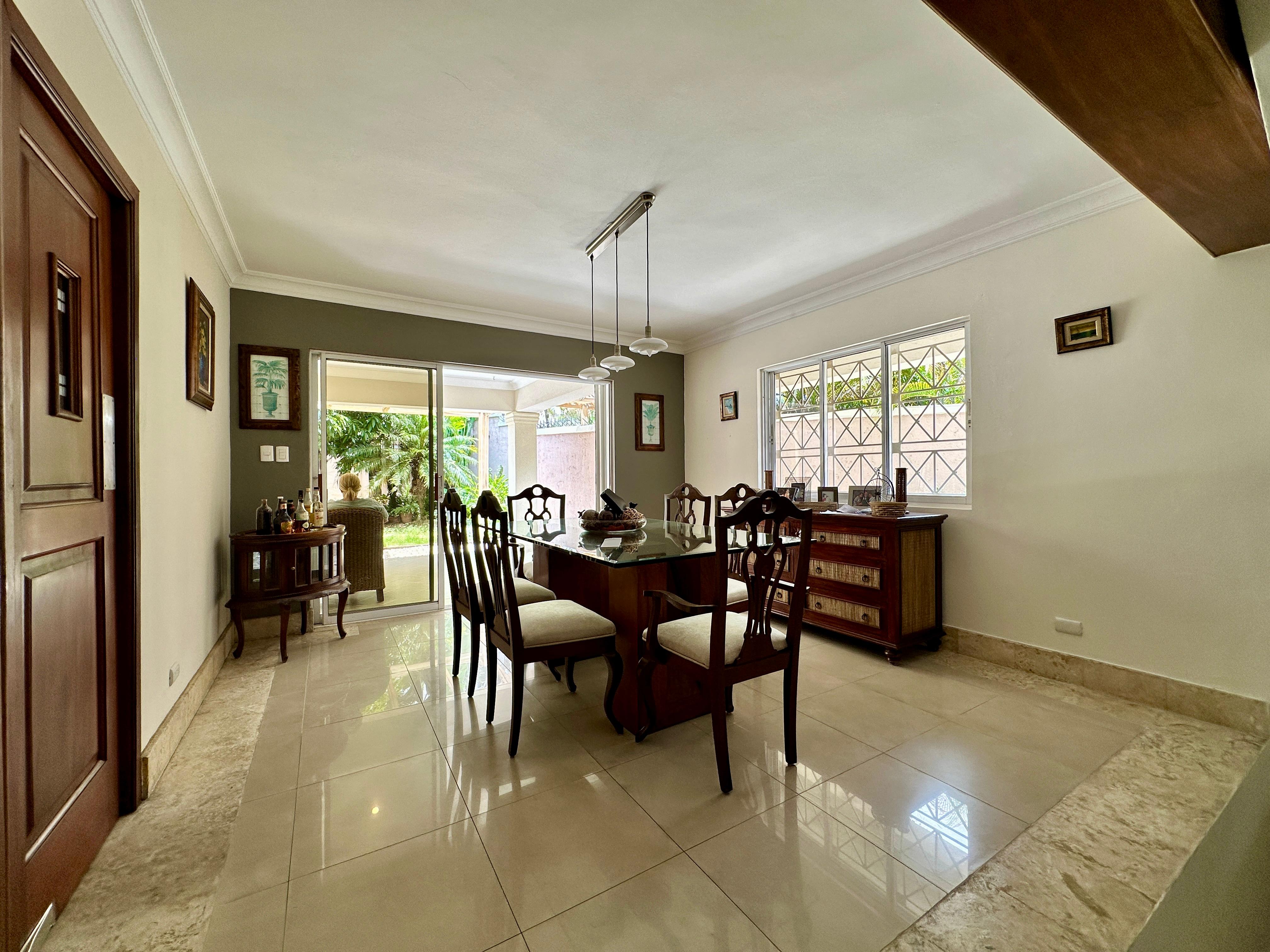 casas - Hermosa Residencia en Mirador del Este, SDE 4