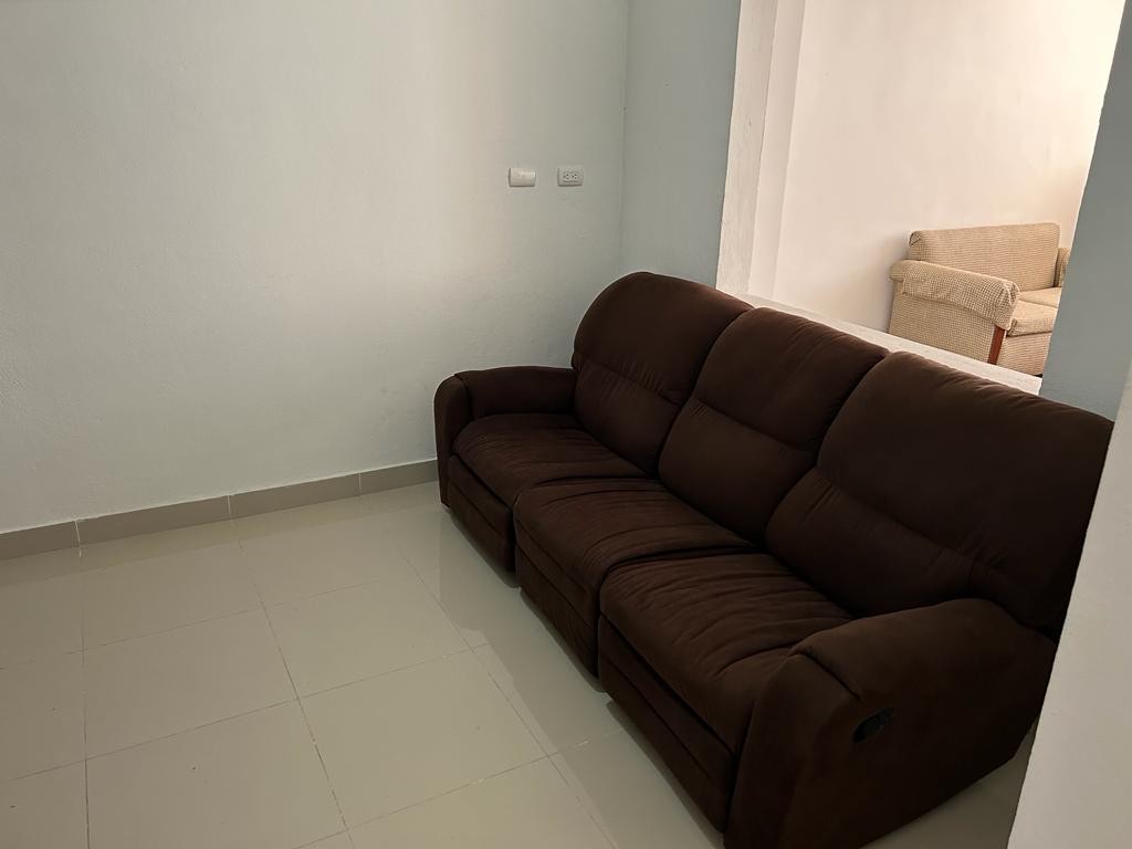 apartamentos - Naco
Totalmente amueblado
Piso 8
2 habs 
2.5 baños
Estudio
US$ 1200 1