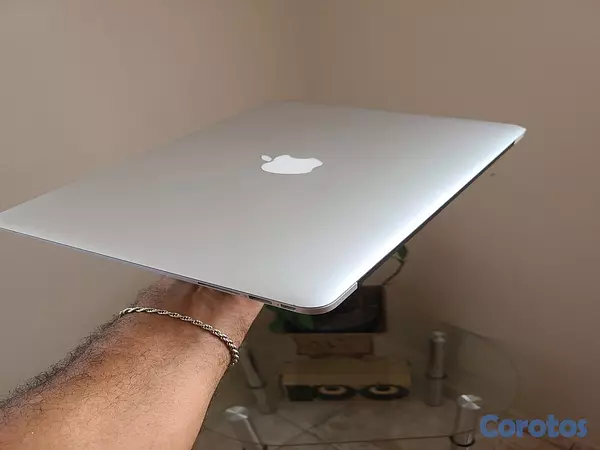 computadoras y laptops - MacBook Air 2017 i5 | 8GB RAM | 128GB SSD | Excele 9