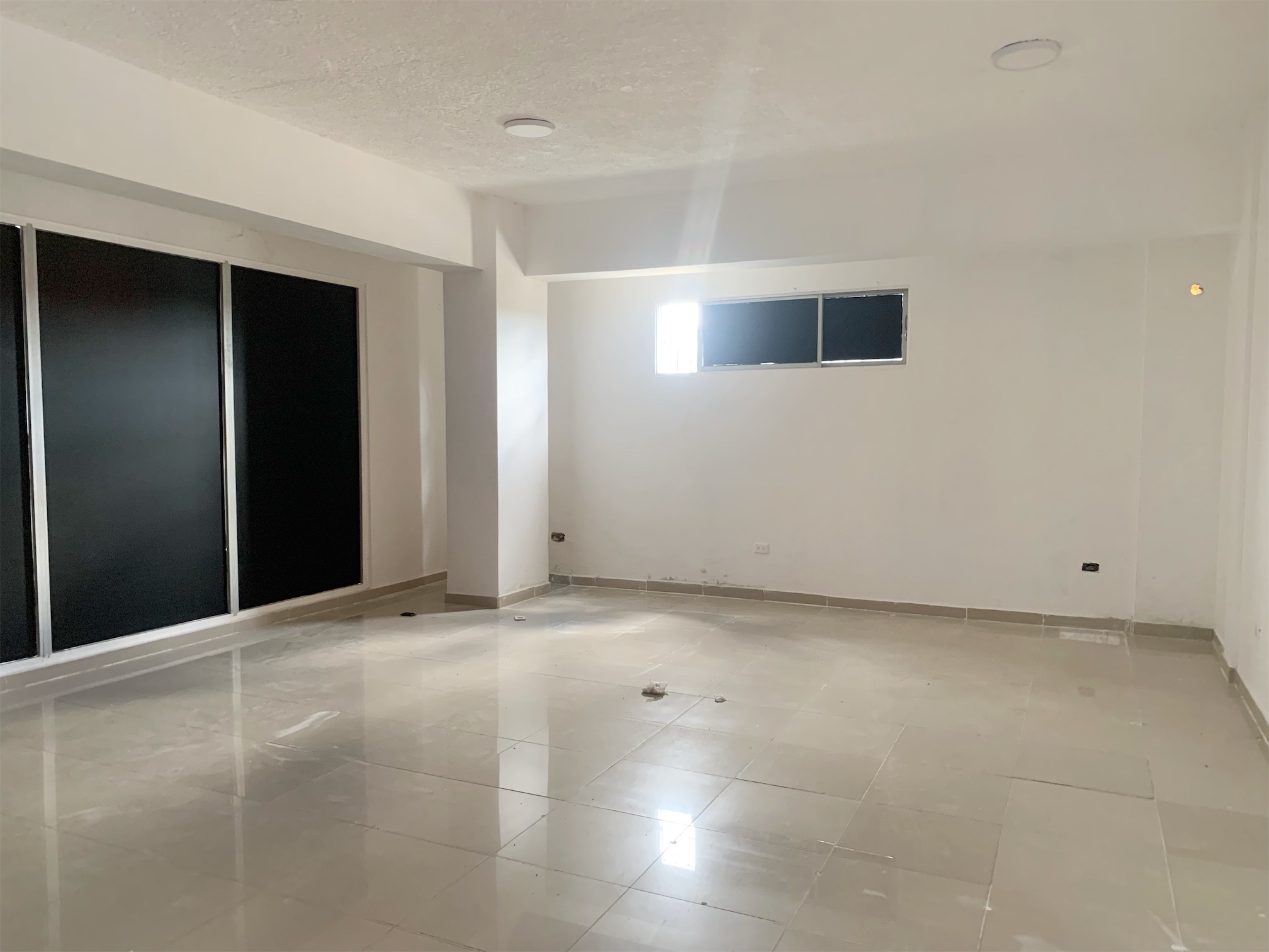 oficinas y locales comerciales - Local en en millon 5