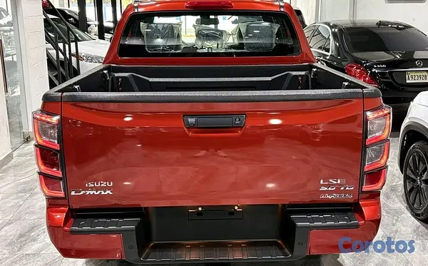 jeepetas y camionetas - Isuzu D-MAX LSE 2027 4