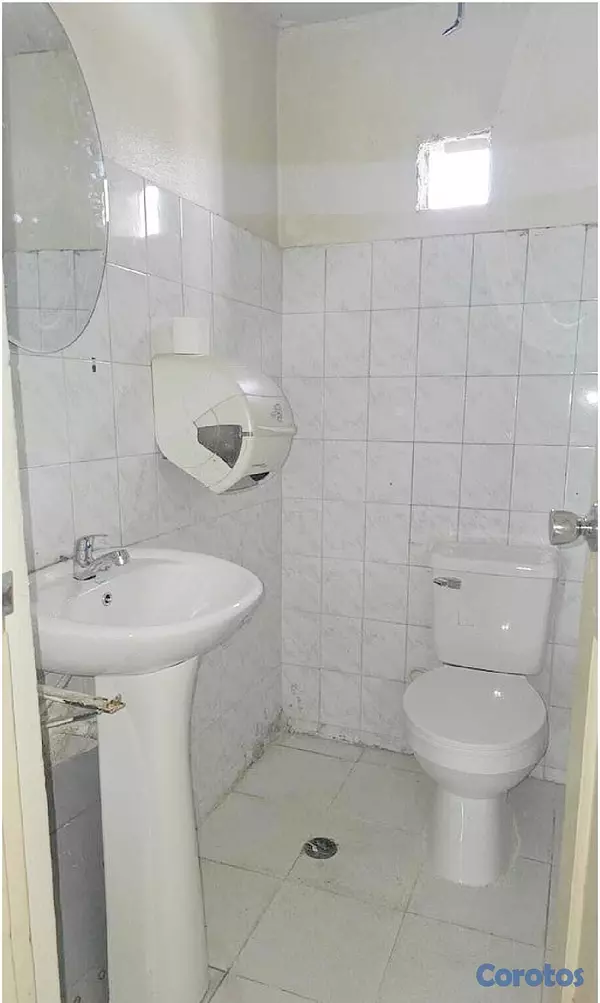 oficinas y locales comerciales - hermoso local en venta y renta  4