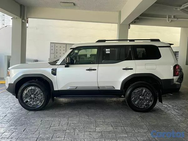 jeepetas y camionetas - Toyota Land Cruiser Prado Adventure 2026 5