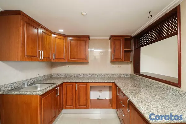 apartamentos - VENTA APARTAMENTO 170m2 – CON VISTA AL MAR, D.N 4