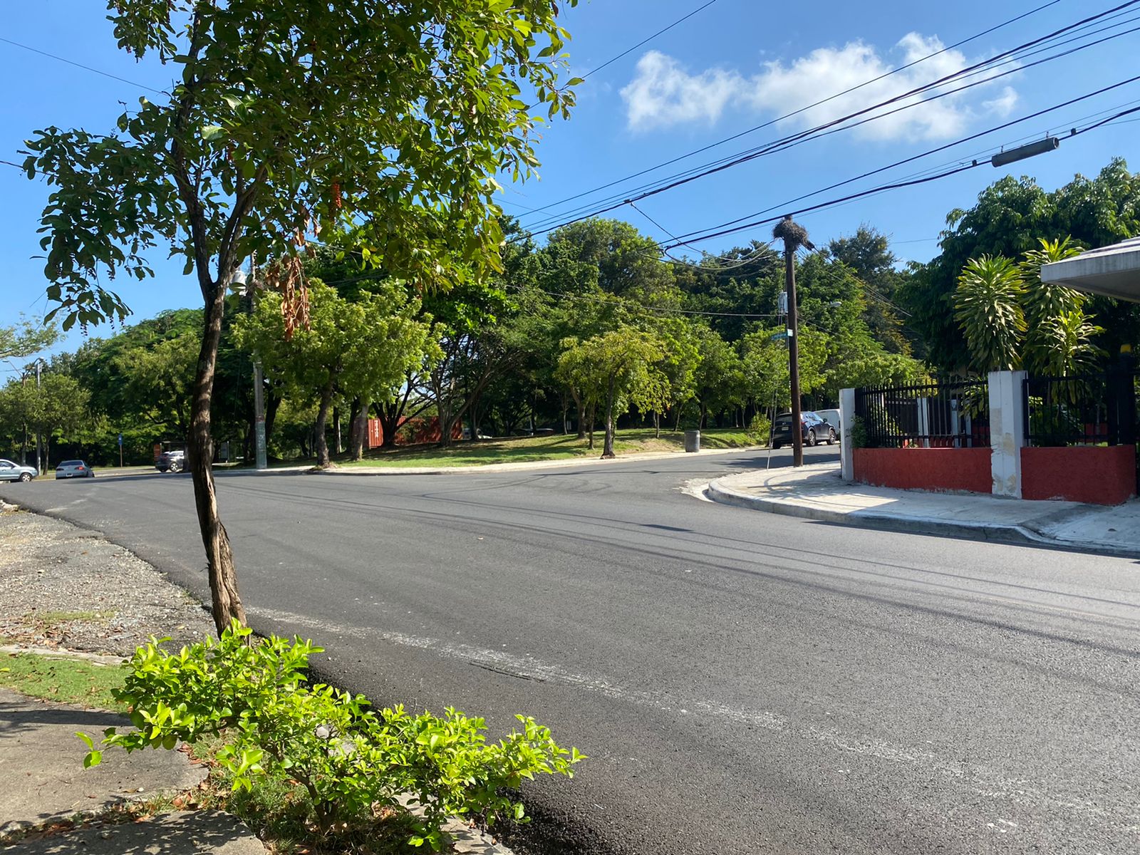 casas - Casa venta ideal para uso de ofic en Los Jardines 8