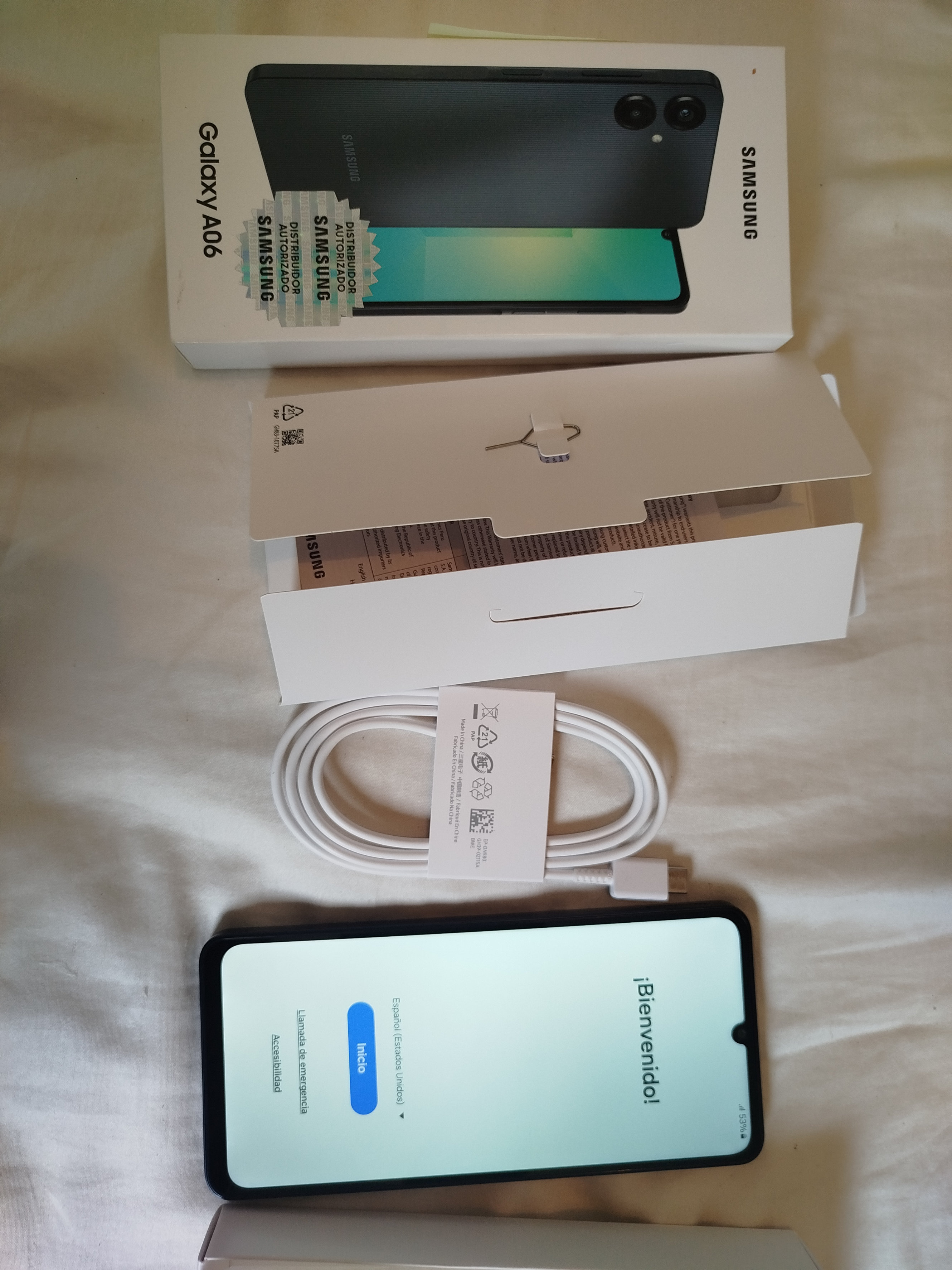 celulares y tabletas - vendo Samsung galaxy A06 de 64g desbloqueado para todas las compñías,  1