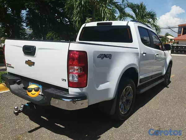 jeepetas y camionetas - chevolet colorado 2022 5