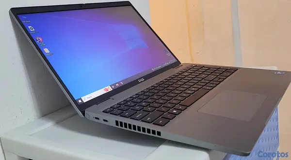 computadoras y laptops - Dell Slim 17 Pulg Core i5 11th Gen Ram 16gb Disco 1tb Video iris xe 8gb  2