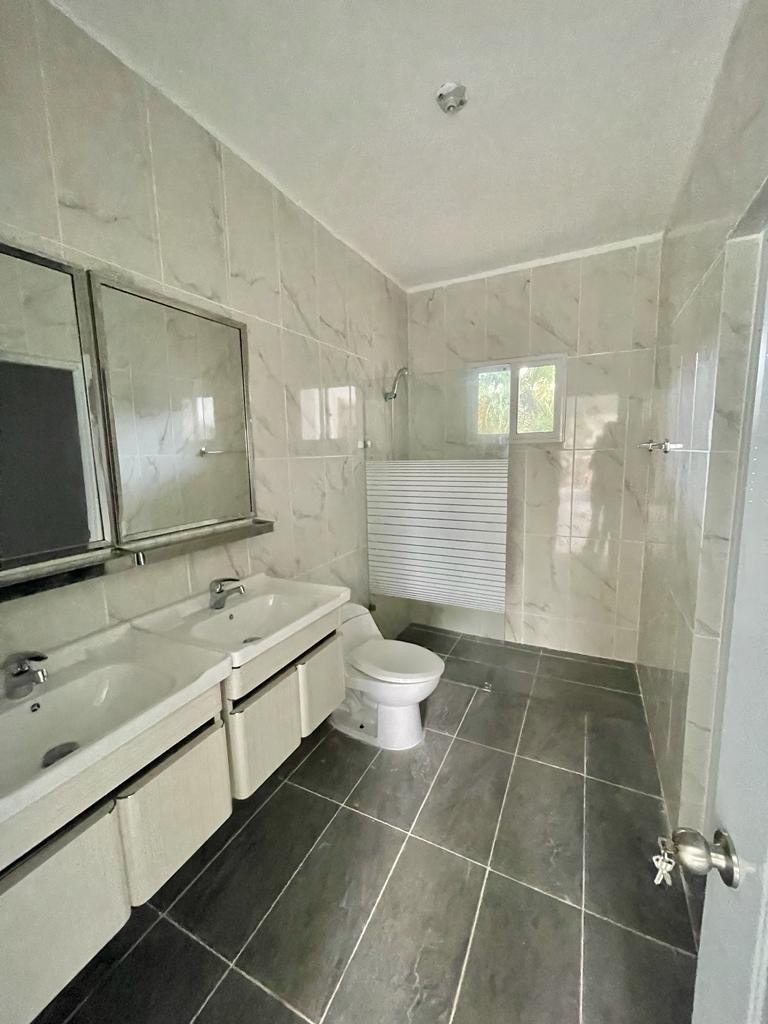 casas vacacionales y villas - Hermoso Apartamento Metro Country Club de 3 habita 8