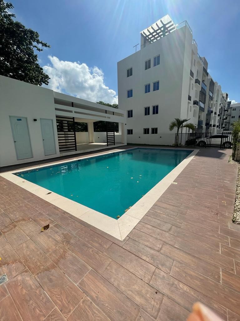 apartamentos - Vendo apartamento en 3er nivel ubicado en los Llanos de Gurabo 0