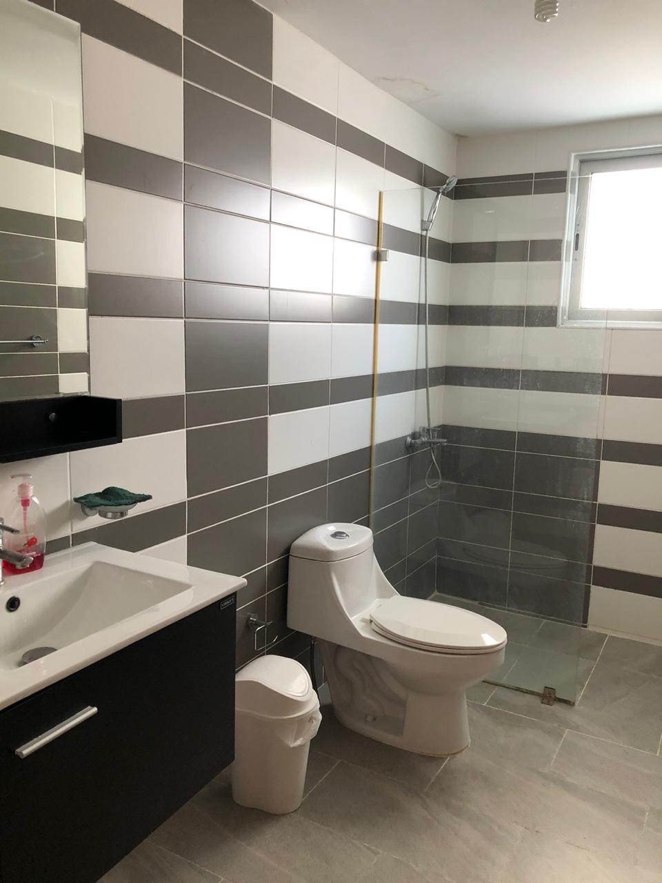 habitaciones y viviendas compartidas - Alquiler de habitacion en Gazcue , solo para estudiantes  3