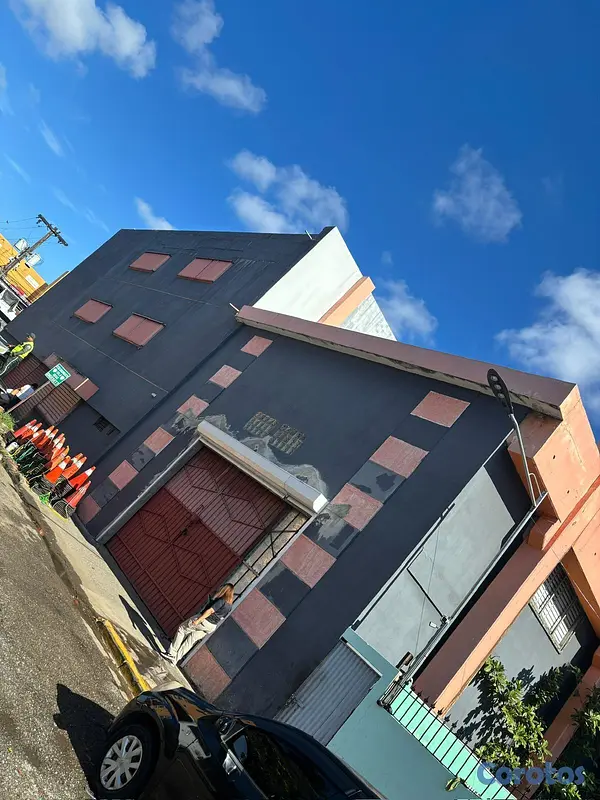 oficinas y locales comerciales - Edificacion Comercial en Alquiler, 3 Niveles, Sant