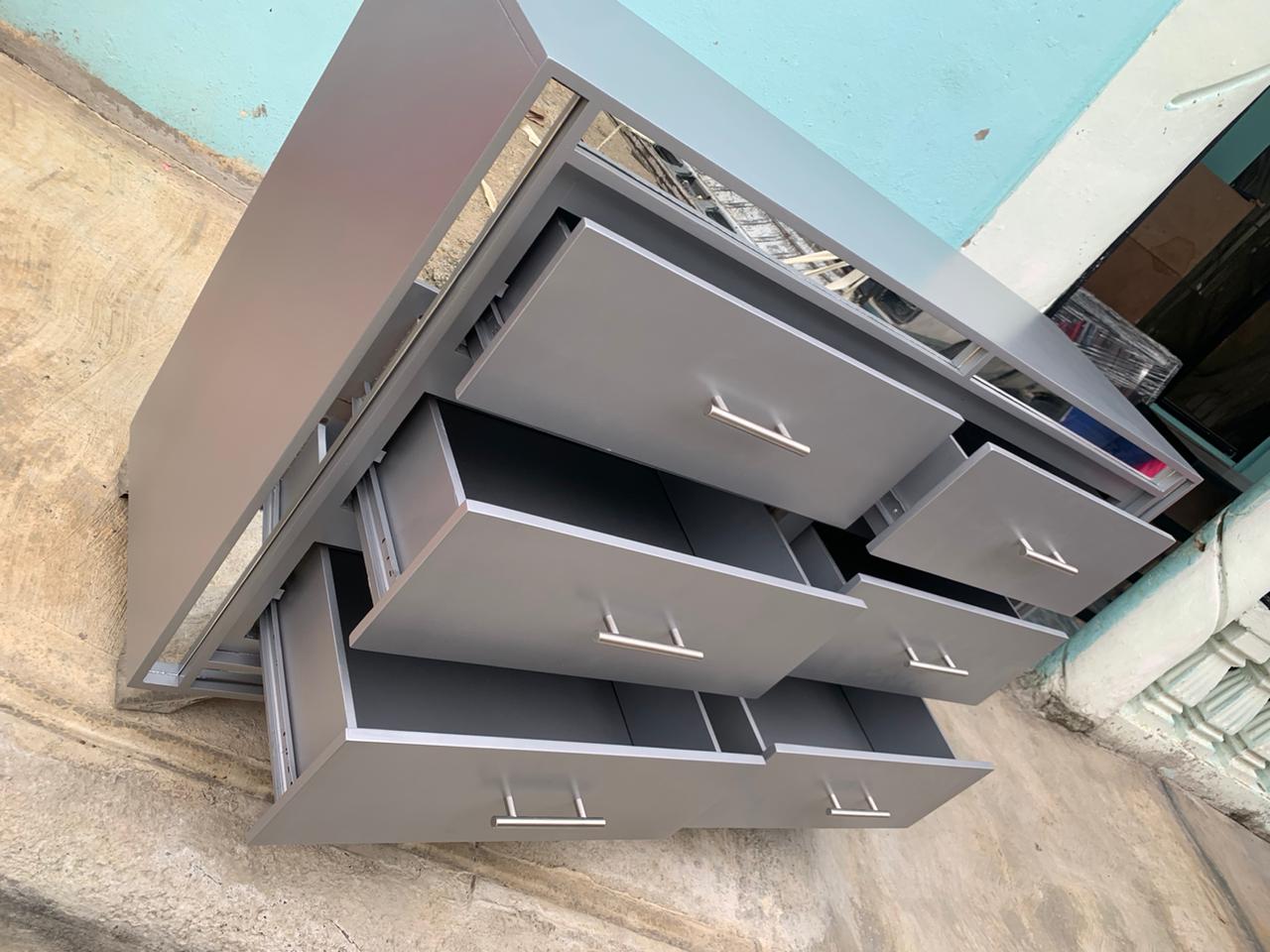 muebles y colchones - Gavetero moderno 