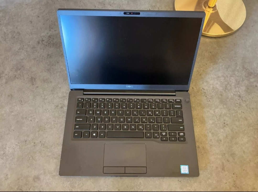 computadoras y laptops - Laptop Dell Latitude 7400 - 16GB RAM / SSD 256GB 1
