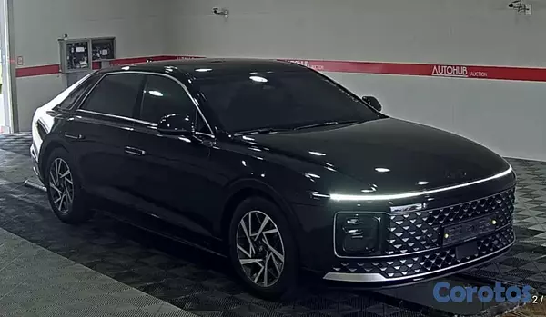 carros - HYUNDAI GRANDEUR 2023 NEGRO 2