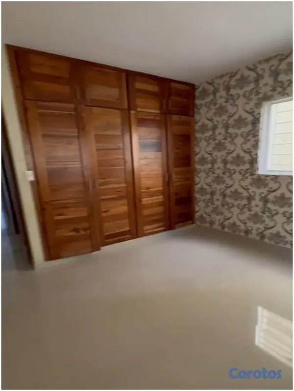 apartamentos - Vendo Apto  3 HABS.,  2do. NIVEL, SAN FCO MACORIS, 9
