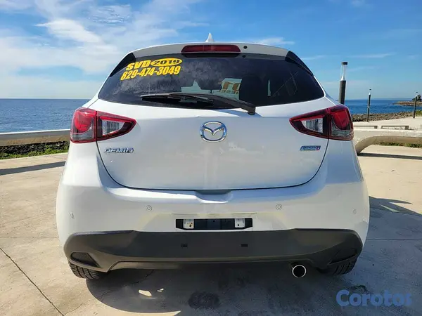 carros - Mazda Demio 2019 7