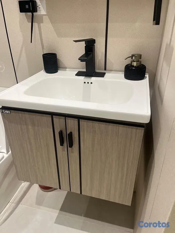 apartamentos - 235m2 primer nivel en Naco / Torre clásica 9