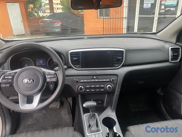jeepetas y camionetas - Kia Sportage LX 2021 8