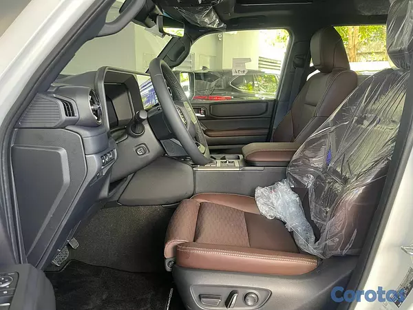 jeepetas y camionetas - Toyota Land Cruiser Prado Adventure 2026 6