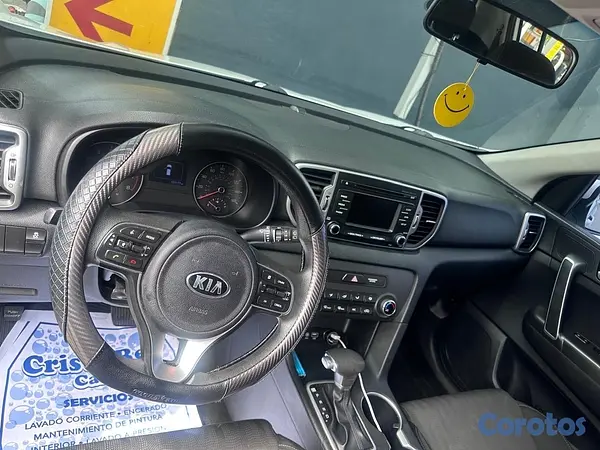 jeepetas y camionetas - KIA SPORTAGE LX 2019 AWD 12