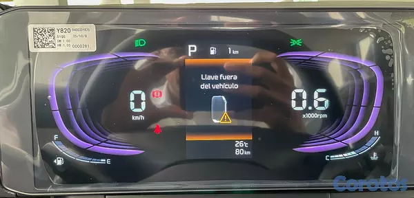 jeepetas y camionetas - Kia Carens 2026 12