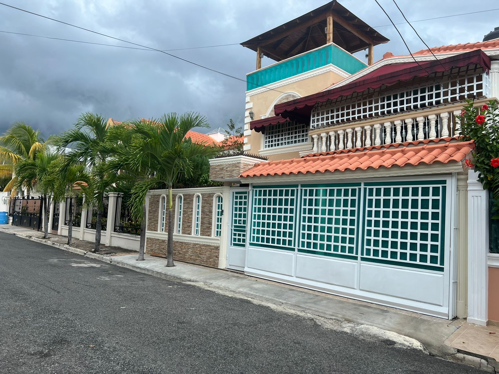casas - Casa en venta con 4 Hab. piscina Mirador del este 0