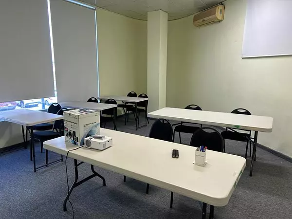 oficinas y locales comerciales - Edificio en GASCUE 3